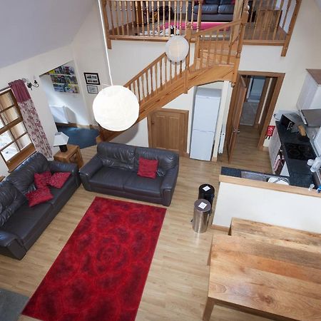 לינלית'גו Honeysuckle Cottage At Williamscraig Holiday Cottages מראה חיצוני תמונה